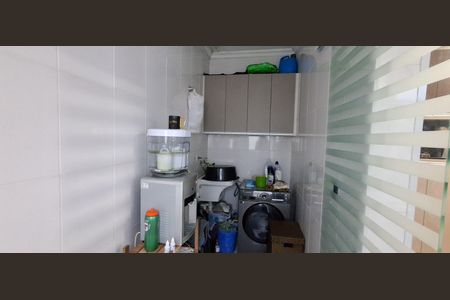 Casa à venda com 237m², 4 quartos e 4 vagas Casa à venda com 237m², 4 quartos e 4 vagasÁrea de Serviço