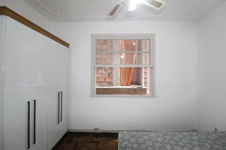 Quarto 1 de apartamento para alugar com 1 quarto, 37m² em Independência, Porto Alegre