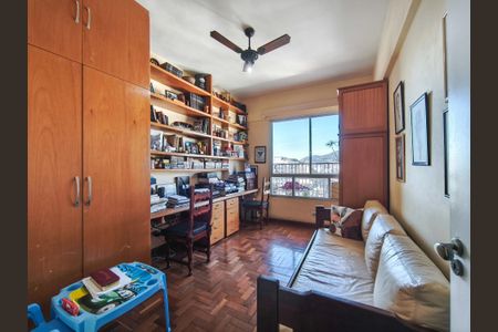 Apartamento à venda com 149m², 3 quartos e 2 vagasQuarto 2