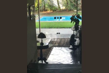 Casa à venda com 550m², 4 quartos e 4 vagas