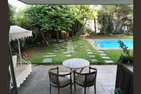 Casa à venda com 550m², 4 quartos e 4 vagas