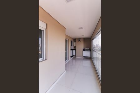 Apartamento à venda com 68m², 2 quartos e 1 vaga Apartamento à venda com 68m², 2 quartos e 1 vagaVaranda