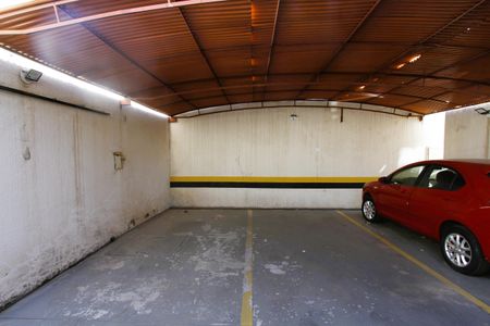 Apartamento à venda com 75m², 2 quartos e 1 vagaÁrea comum