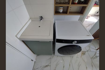 Apartamento à venda com 33m², 2 quartos e sem vaga Apartamento à venda com 33m², 2 quartos e sem vagaÁrea de Serviço