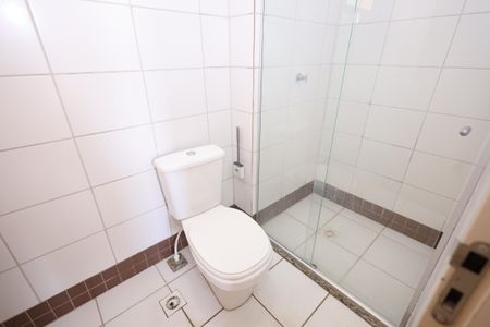 Apartamento para alugar com 63m², 2 quartos e 2 vagasBanheiro do Quarto 2
