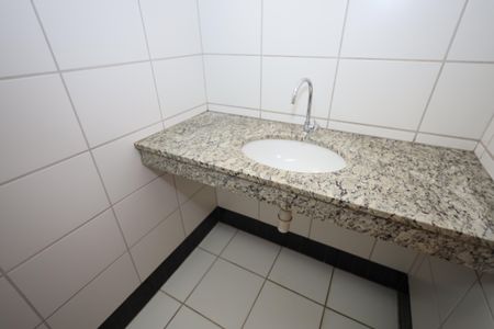 Apartamento para alugar com 63m², 2 quartos e 2 vagasBanheiro Social