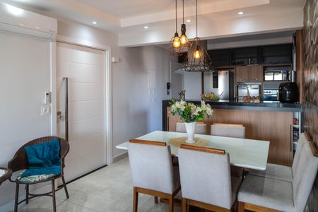 Apartamento à venda com 96m², 2 quartos e 2 vagasSala