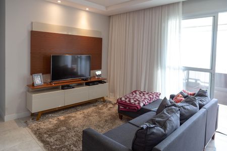 Apartamento à venda com 96m², 2 quartos e 2 vagasSala