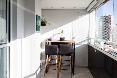 Apartamento à venda com 96m², 2 quartos e 2 vagasSacada/Sala