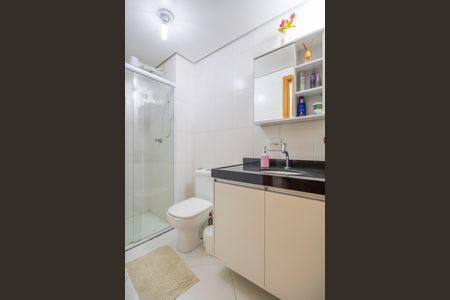 Apartamento à venda com 60m², 2 quartos e 2 vagas Apartamento à venda com 60m², 2 quartos e 2 vagasBanheiro