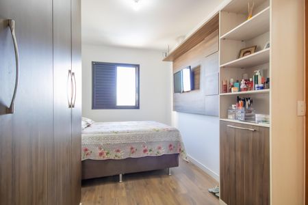 Apartamento à venda com 60m², 2 quartos e 2 vagas Apartamento à venda com 60m², 2 quartos e 2 vagasSuíte