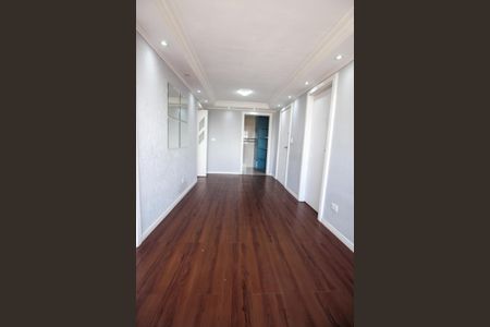 Sala de apartamento para alugar com 3 quartos, 55m² em V Leonidas Moreira, São Paulo