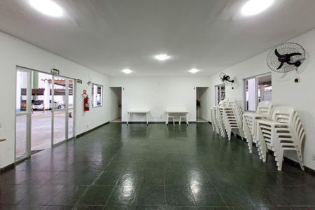 Apartamento para alugar com 52m², 2 quartos e 1 vaga Apartamento para alugar com 52m², 2 quartos e 1 vagaÁrea comum - Salão de festas