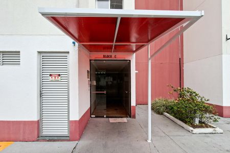 Apartamento para alugar com 52m², 2 quartos e 1 vaga Apartamento para alugar com 52m², 2 quartos e 1 vagaHall de entrada