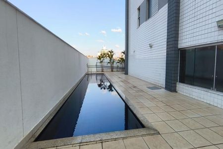 Apartamento à venda com 134m², 4 quartos e 3 vagas