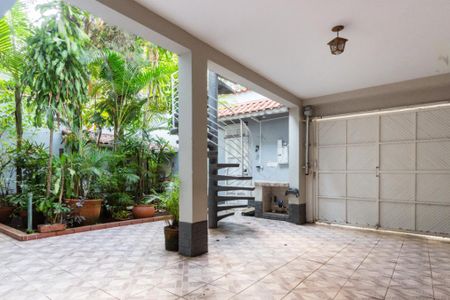 Casa à venda com 3 quartos, 332m² em Jardim Europa, São Paulo