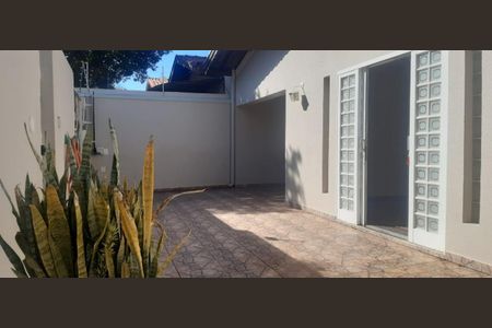 Casa à venda com 140m², 3 quartos e 4 vagas Casa à venda com 140m², 3 quartos e 4 vagasFoto 15