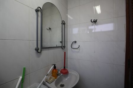 Apartamento à venda com 224m², 5 quartos e 3 vagasBanheiro de Serviço