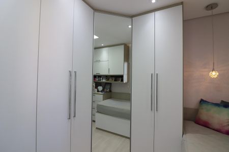 Apartamento à venda com 57m², 2 quartos e 1 vagaQuarto 2