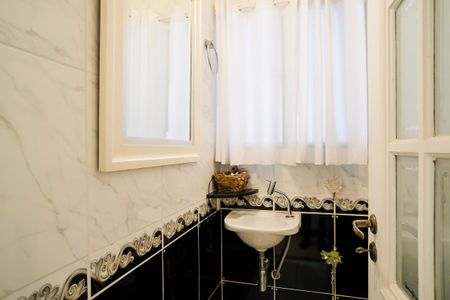 Apartamento para alugar com 150m², 3 quartos e 2 vagasBanheiro social