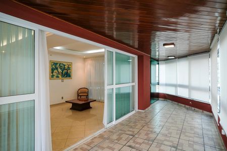 Apartamento para alugar com 150m², 3 quartos e 2 vagasVaranda