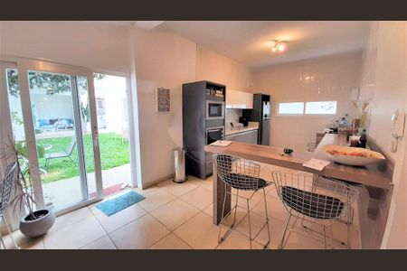 Casa à venda com 180m², 3 quartos e 4 vagas