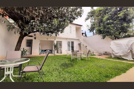 Casa à venda com 180m², 3 quartos e 4 vagas