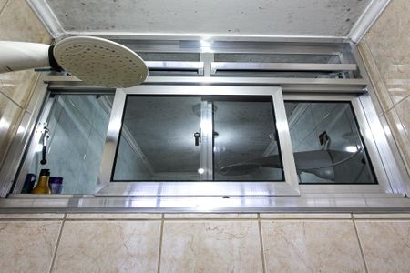Casa à venda com 130m², 2 quartos e 2 vagas Casa à venda com 130m², 2 quartos e 2 vagasBanheiro da Suíte