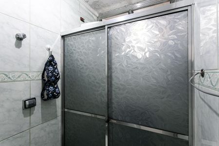 Casa à venda com 130m², 2 quartos e 2 vagas Casa à venda com 130m², 2 quartos e 2 vagasBanheiro 1