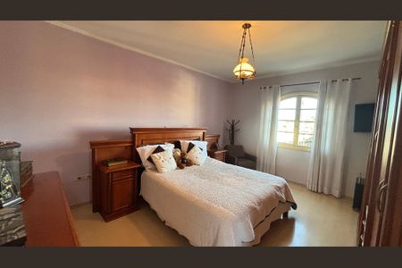 Casa à venda com 198m², 3 quartos e 2 vagas Casa à venda com 198m², 3 quartos e 2 vagasQuarto 1