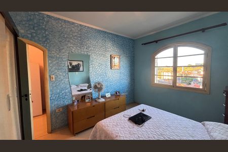 Casa à venda com 198m², 3 quartos e 2 vagas Casa à venda com 198m², 3 quartos e 2 vagasQuarto 2