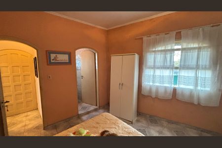 Casa à venda com 198m², 3 quartos e 2 vagas Casa à venda com 198m², 3 quartos e 2 vagasSuíte