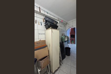 Casa à venda com 198m², 3 quartos e 2 vagas Casa à venda com 198m², 3 quartos e 2 vagasÁrea de Serviço