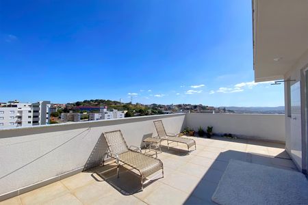 Apartamento à venda com 146m², 3 quartos e 4 vagas Apartamento à venda com 146m², 3 quartos e 4 vagasCobertura