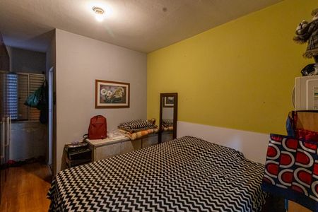 Casa à venda com 160m², 3 quartos e 3 vagas Casa à venda com 160m², 3 quartos e 3 vagasSuíte