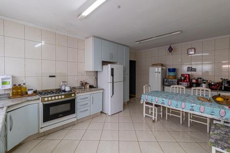 Casa à venda com 160m², 3 quartos e 3 vagas Casa à venda com 160m², 3 quartos e 3 vagasCozinha