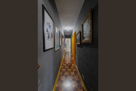 Casa à venda com 160m², 3 quartos e 3 vagas Casa à venda com 160m², 3 quartos e 3 vagasCorredor