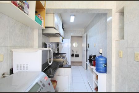 Apartamento à venda com 70m², 3 quartos e 2 vagas Apartamento à venda com 70m², 3 quartos e 2 vagasCozinha/Área de serviço