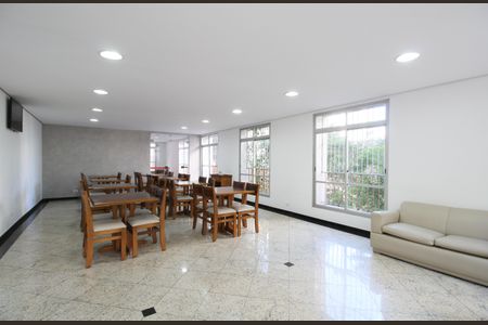 Apartamento à venda com 70m², 3 quartos e 2 vagas Apartamento à venda com 70m², 3 quartos e 2 vagasÁrea comum - Salão de festas