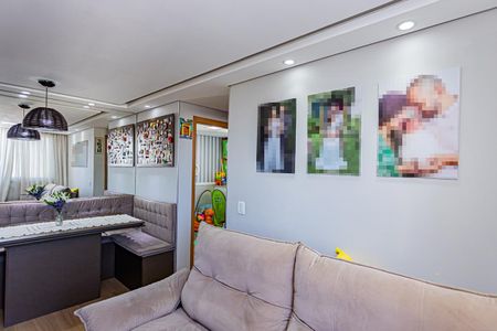 Apartamento à venda com 43m², 2 quartos e 1 vaga Apartamento à venda com 43m², 2 quartos e 1 vagaSala