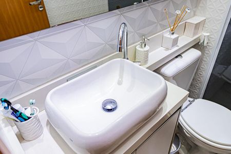 Apartamento à venda com 43m², 2 quartos e 1 vaga Apartamento à venda com 43m², 2 quartos e 1 vagaBanheiro