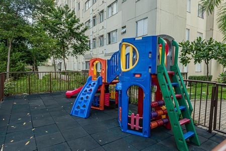 Apartamento à venda com 43m², 2 quartos e 1 vaga Apartamento à venda com 43m², 2 quartos e 1 vagaÁrea comum - Playground