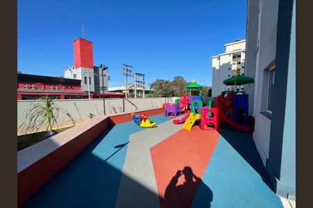 Apartamento para alugar com 35m², 2 quartos e 1 vaga Apartamento para alugar com 35m², 2 quartos e 1 vagaÁrea comum - Playground