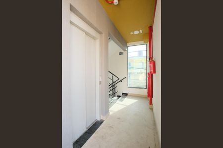 Apartamento à venda com 33m², 2 quartos e sem vagaÁrea comum