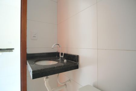 Apartamento à venda com 33m², 2 quartos e sem vagaBanheiro