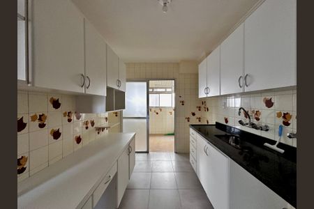 Apartamento para alugar com 100m², 3 quartos e 1 vaga Apartamento para alugar com 100m², 3 quartos e 1 vagaCozinha
