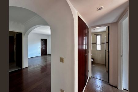 Apartamento para alugar com 100m², 3 quartos e 1 vaga Apartamento para alugar com 100m², 3 quartos e 1 vagaCorredor Quartos