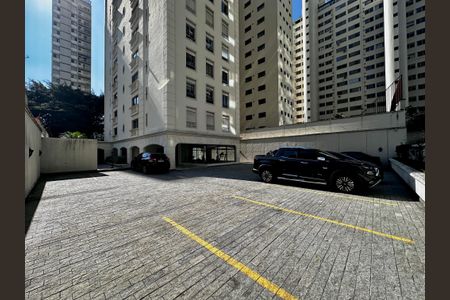 Apartamento para alugar com 100m², 3 quartos e 1 vaga Apartamento para alugar com 100m², 3 quartos e 1 vagaGaragem