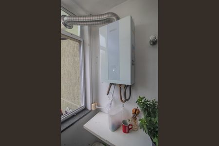 Apartamento à venda com 64m², 2 quartos e 1 vaga Apartamento à venda com 64m², 2 quartos e 1 vagaÁrea de Serviço