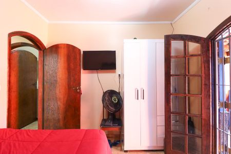 Casa à venda com 240m², 3 quartos e 3 vagas Casa à venda com 240m², 3 quartos e 3 vagasQuarto 1